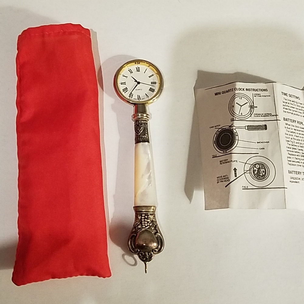 Vintage watch pendant with quartz and mother pearl